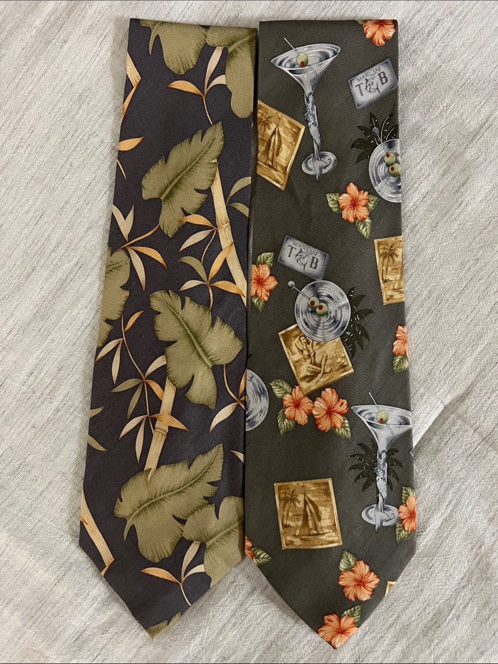 Men's Olive & Black Tropical Print Silk Ties